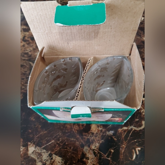 Celebrations Crystal Clear The Night Before Christmas Frosted Votives Set Of 2 - Picture 4 of 6